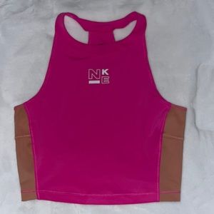 Nike Crop Top